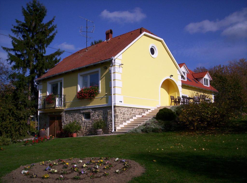 Kondics Apartmanhaz Sárvár Dış mekan fotoğraf