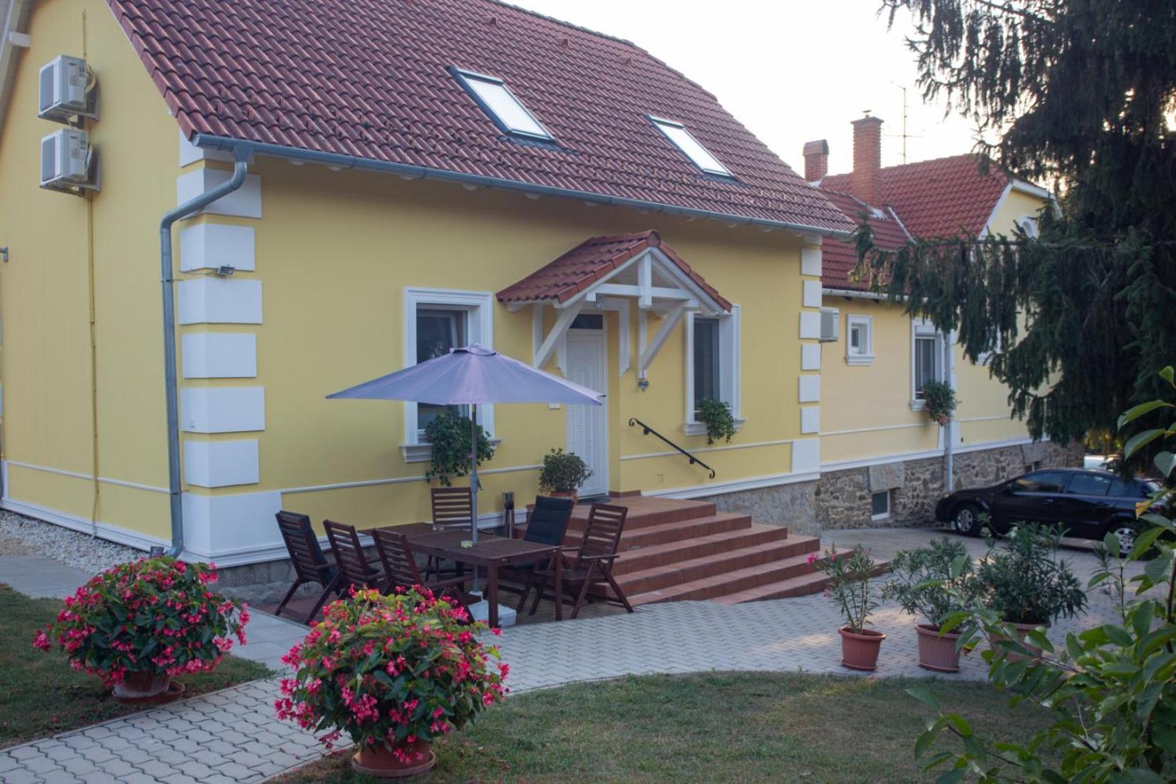 Kondics Apartmanhaz Sárvár Dış mekan fotoğraf