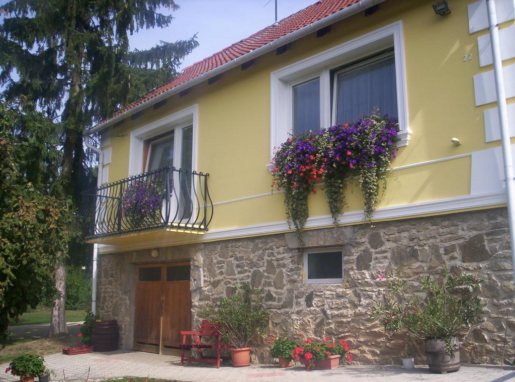 Kondics Apartmanhaz Sárvár Dış mekan fotoğraf
