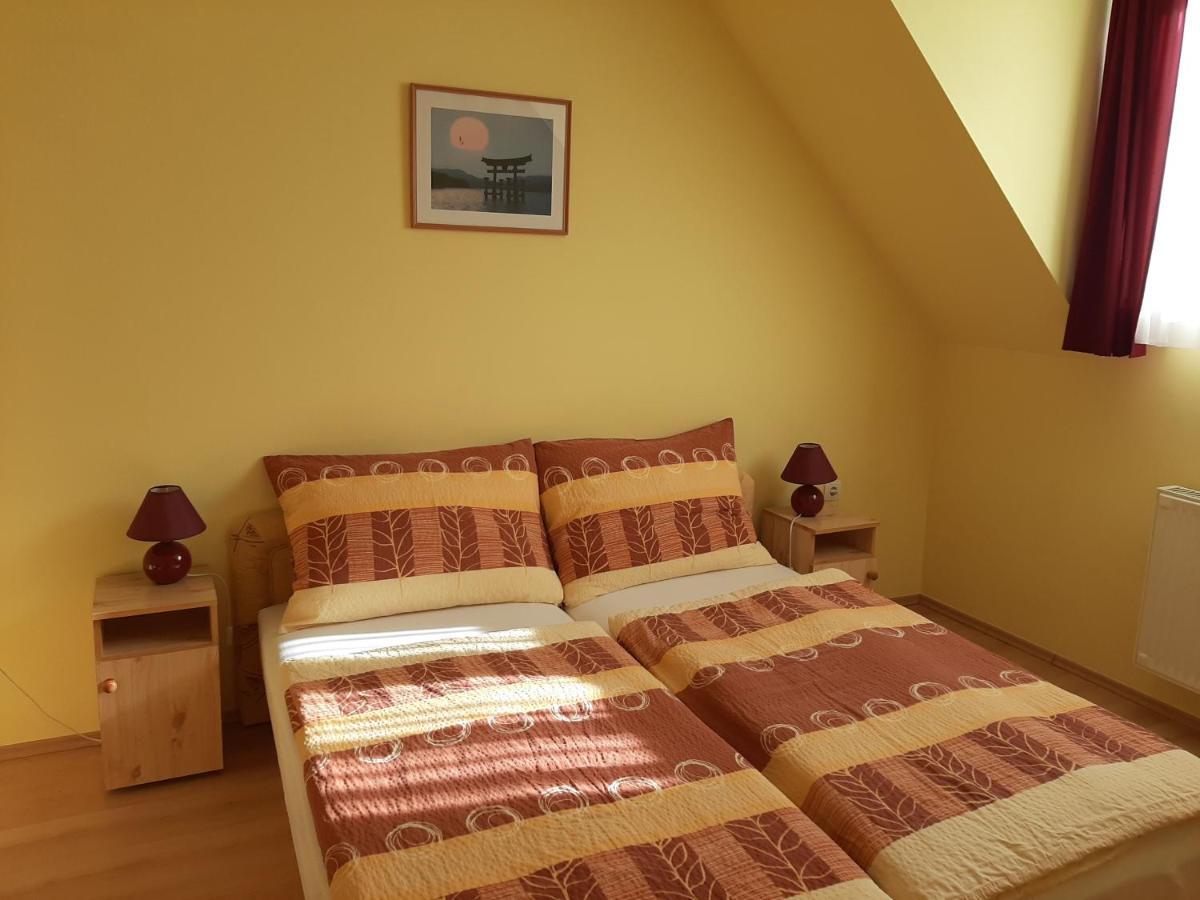 Kondics Apartmanhaz Sárvár Dış mekan fotoğraf